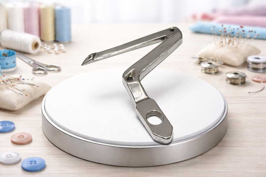 قلاب چرخ خیاطی